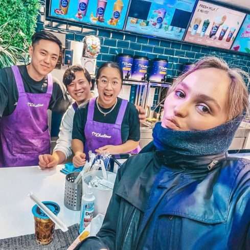 Lily-Rose Depp v Chatime Praha